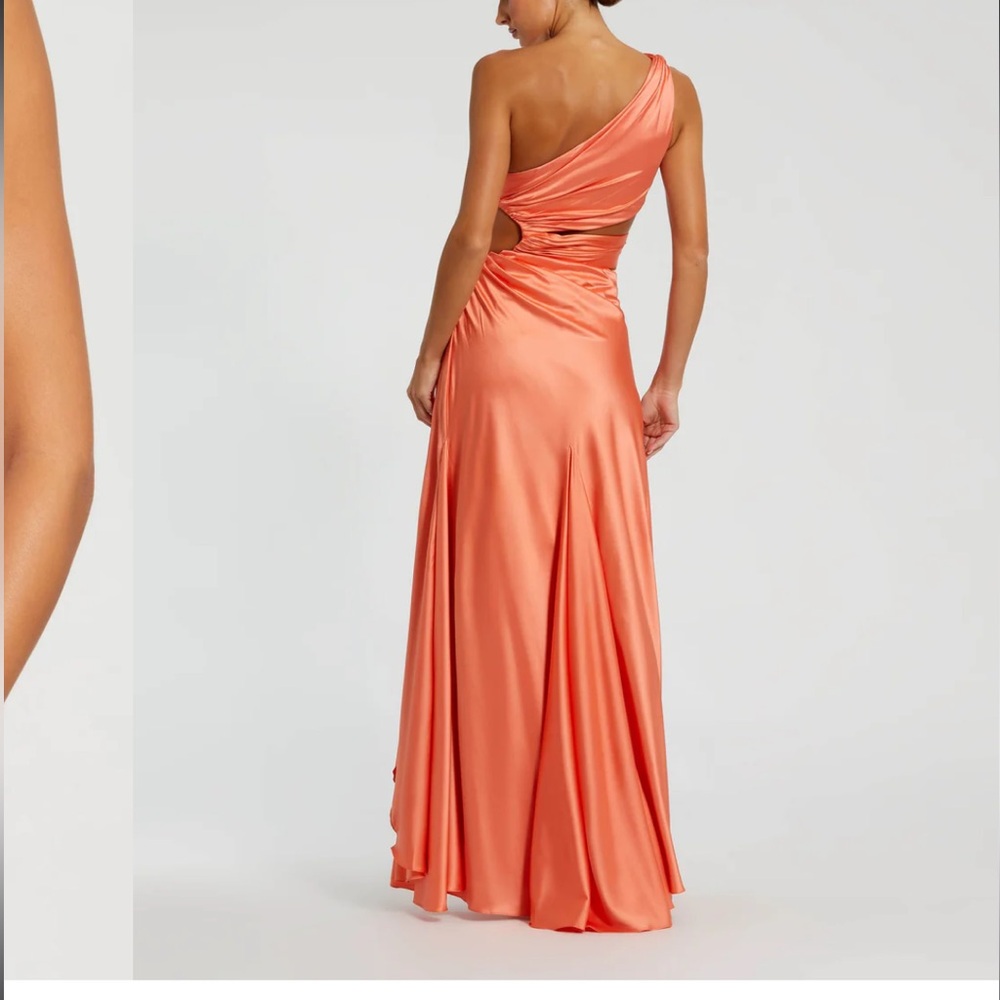 New | MAC DUGGAL
Orange Cut Out One Shoulder Satin Gown | 4 | 68485 - Picture 2 of 7